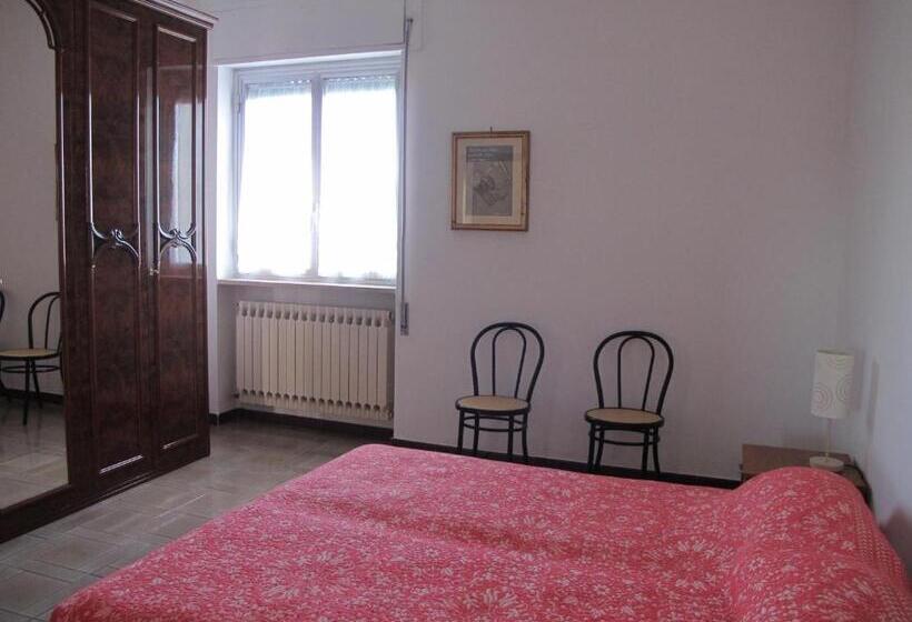 Номер Стандарт, Brilliant Holiday