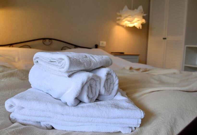 اتاق استاندارد, Vamyami Vama Veche