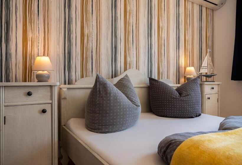 デラックスルーム, Margret Haus