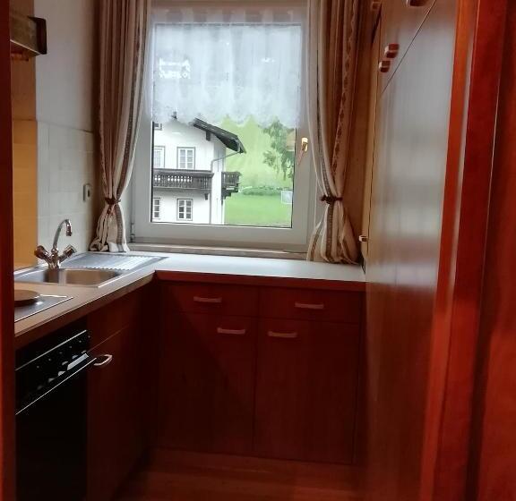 Студио Стандарт с Балконом, Pension Wilhelmer