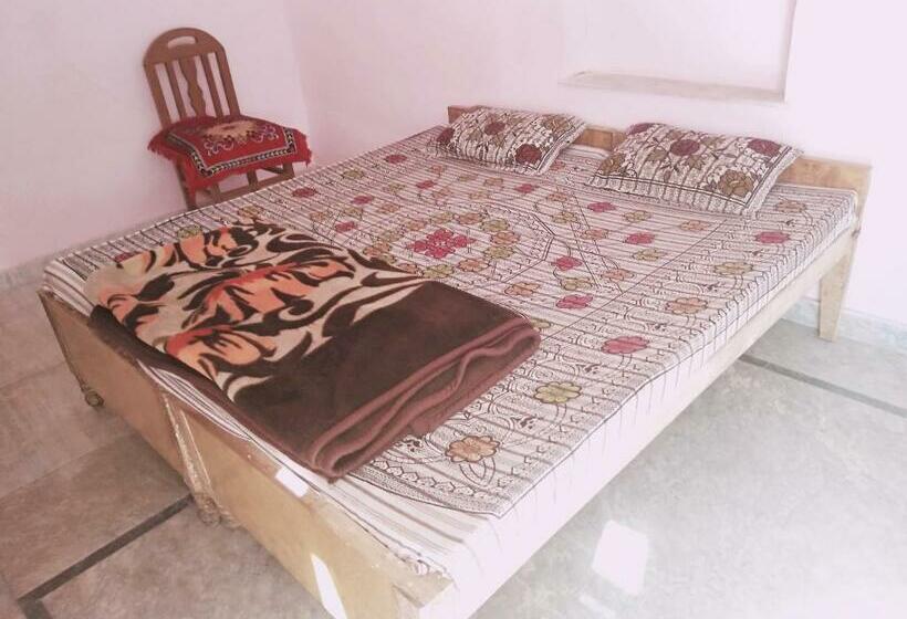 Номер Deluxe, Seventh Sea