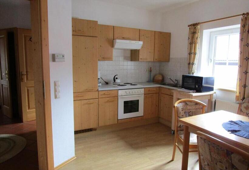 شقة غرفة نوم واحدة مزودة بشُرفة, Eselgut