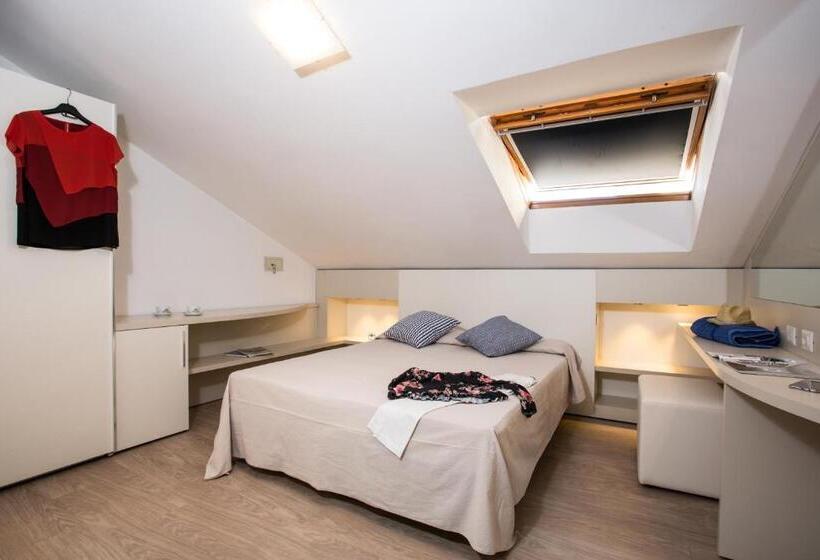 デラックスルーム, Lido