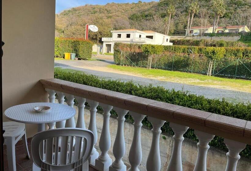 חדר סטנדרט עם מיטת קינג, Residenza Domus Aurea Tropea  Vista Mare