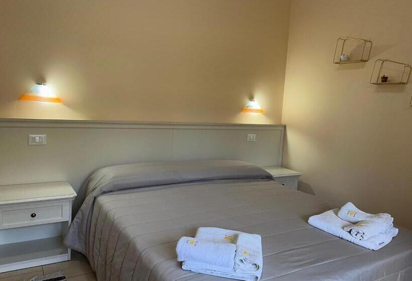 חדר סטנדרט עם מיטת קינג, Residenza Domus Aurea Tropea  Vista Mare