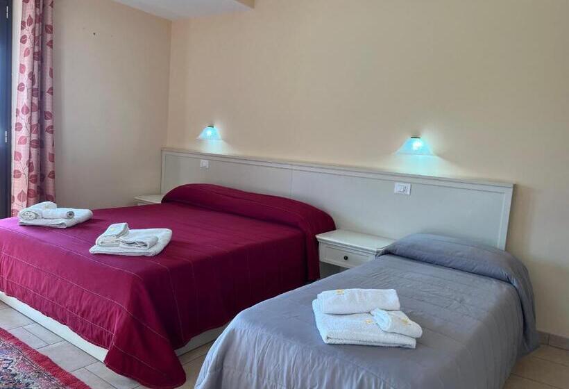 Triple Room Sea View, Residenza Domus Aurea Tropea  Vista Mare