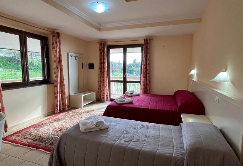 Triple Room Sea View, Residenza Domus Aurea Tropea  Vista Mare