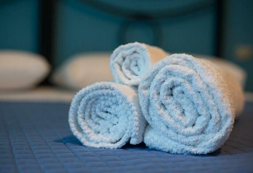 غرفة قياسية رباعية, Albatros