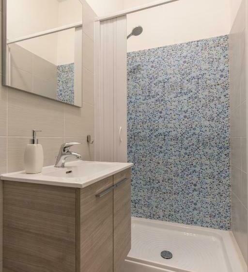 غرفة قياسية, Albatros