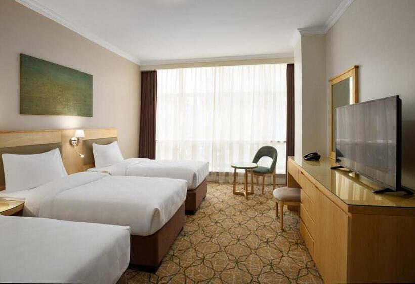 标准三人间, Saja Al Madinah