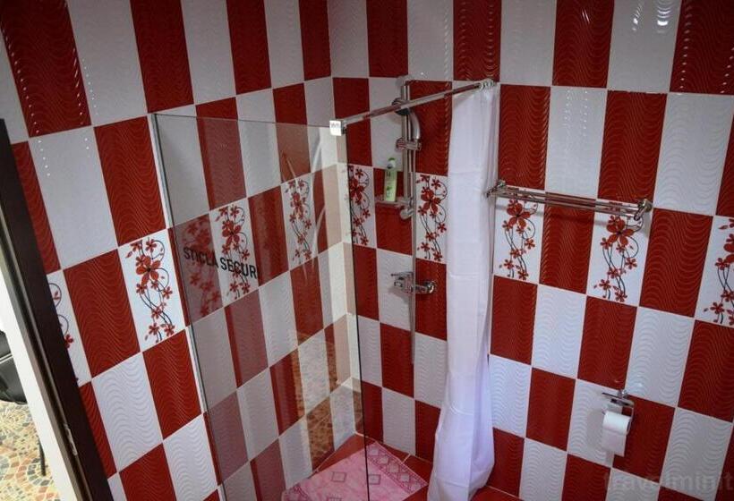 غرفة قياسية, Casa Uila