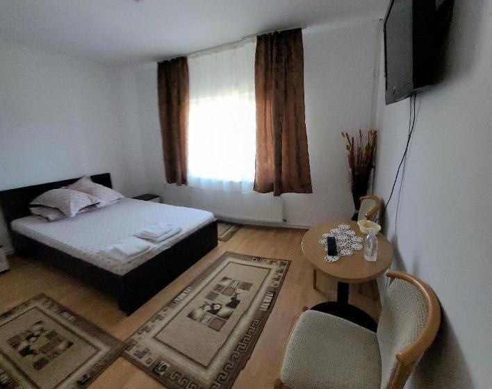 غرفة قياسية, Casa Uila