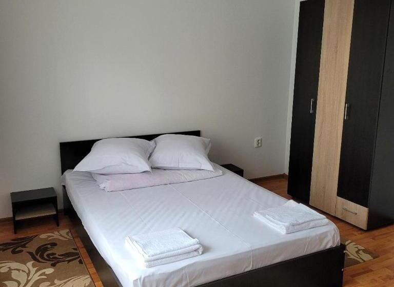 غرفة قياسية, Casa Uila