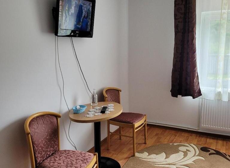 غرفة قياسية, Casa Uila