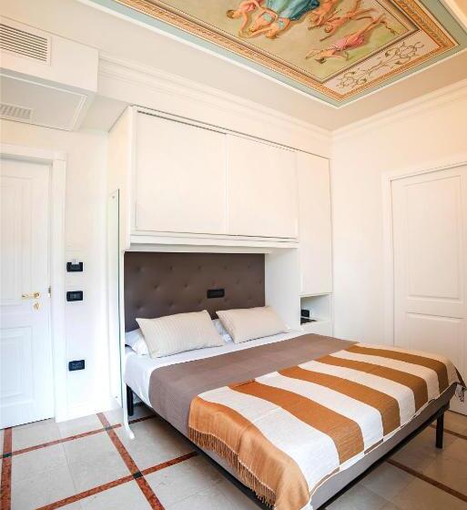 Номер Стандарт с Балконом, Opera Arte Rooms