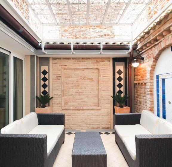 Номер Superior Внутренний, Opera Arte Rooms