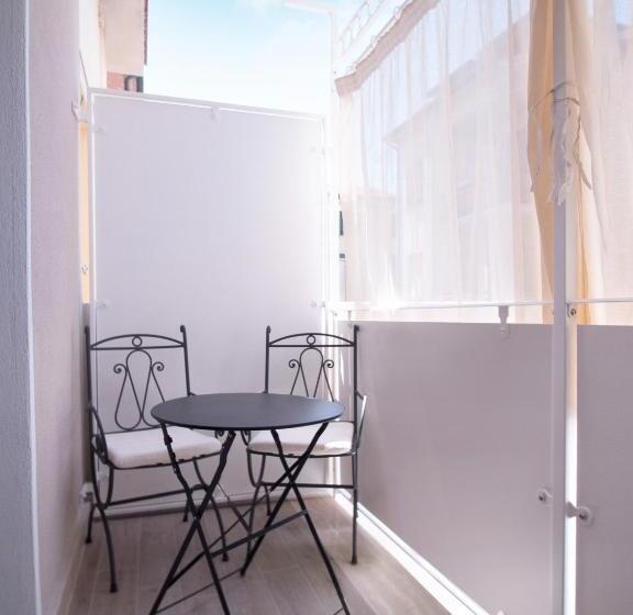 Номер Superior с Балконом, Opera Arte Rooms