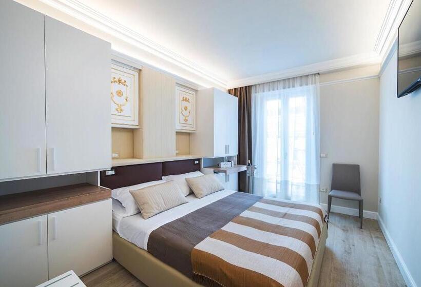 Номер Superior с Балконом, Opera Arte Rooms