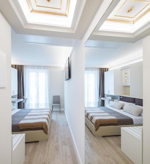 Номер Superior с Балконом, Opera Arte Rooms