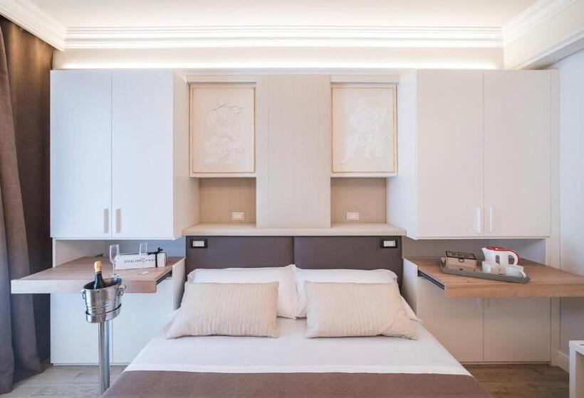 Premium room with terrace, Opera Arte Rooms