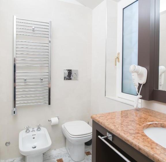 Четырехместный номер Премиум, Opera Arte Rooms