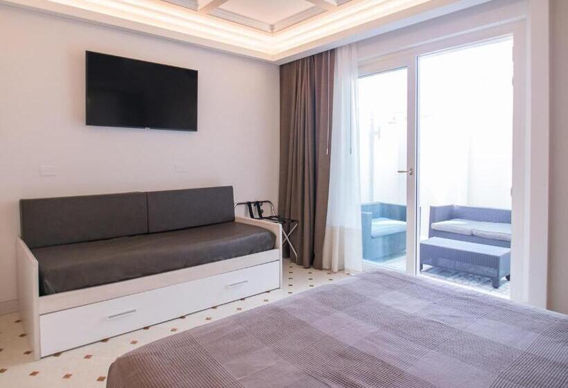 Трехместный Номер Superior, Opera Arte Rooms