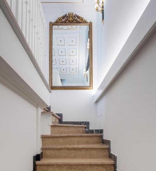 Номер Стандарт с Террасой, Opera Arte Rooms