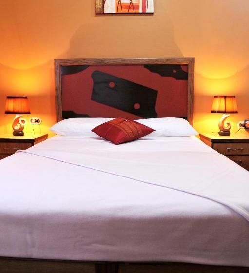 اتاق استاندارد با تخت بزرگ, Culture Crossroads Inn