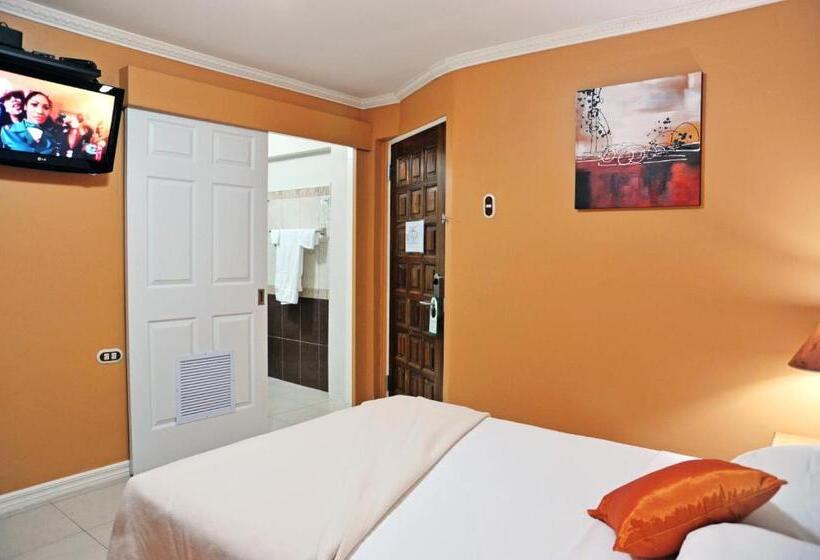 اتاق سوپریور با تخت بزرگ, Culture Crossroads Inn