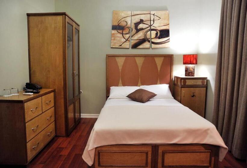 اتاق لوکس, Culture Crossroads Inn