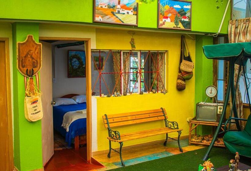 スタンダードルーム, Miramonte Hostal