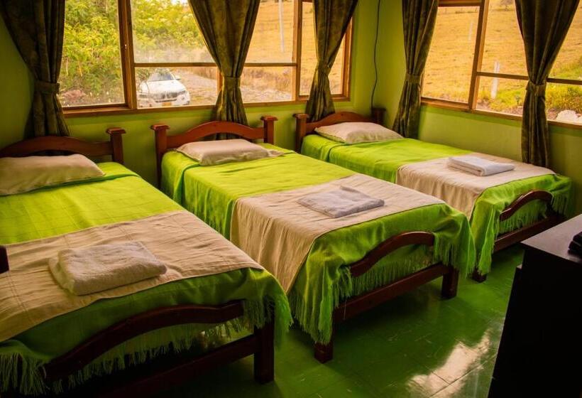 Номер Стандарт Трехместный, Miramonte Hostal