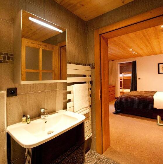 Quarto Familiar, Altitude Lodge