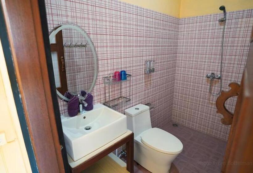 חדר אקונומי, Bottelmania