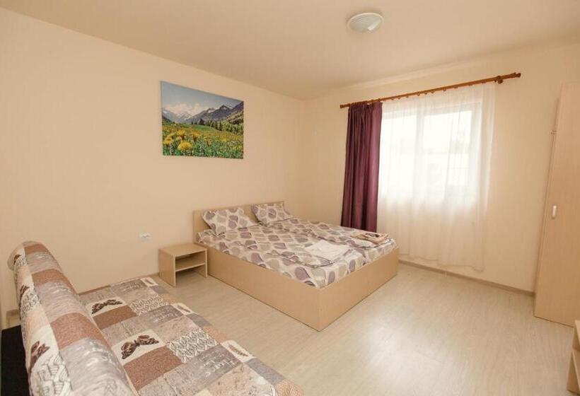 اتاق ساده سه نفره, Casa Gimi