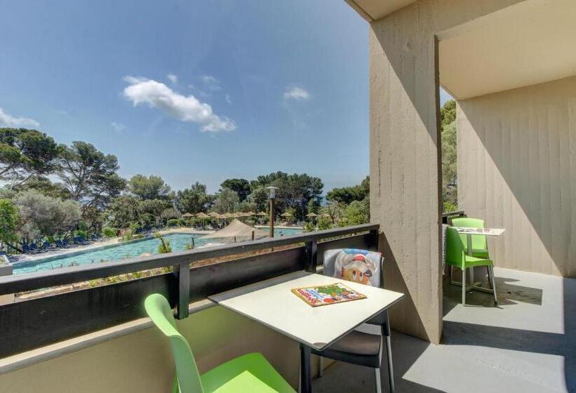 Трехместный Номер Стандарт с Балконом, Belambra Clubs Presqu île De Giens   Les Criques