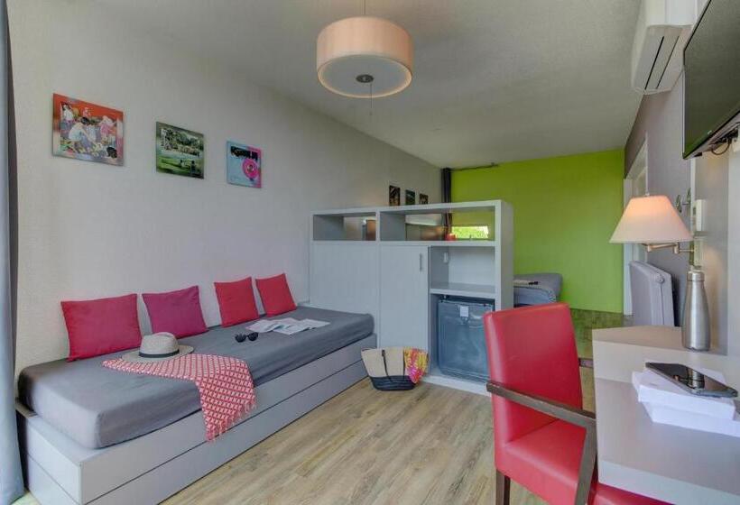 Трехместный Номер Стандарт с Балконом, Belambra Clubs Presqu île De Giens   Les Criques