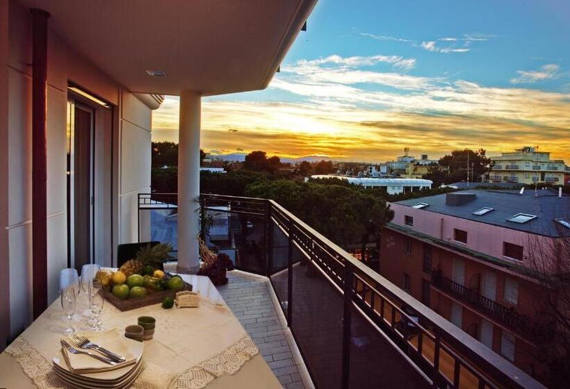 جناح جونيور مزوَّد بشرفة, D Place Hotel & Suite