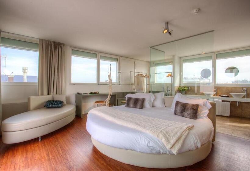 جناح مزود بتراس, D Place Hotel & Suite