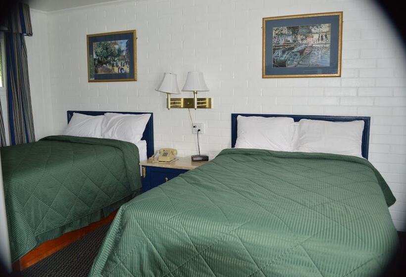 غرفه قياسيه سريرين مزدوجين, Great Lakes Motel