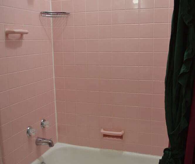 غرفه قياسيه سريرين مزدوجين, Great Lakes Motel