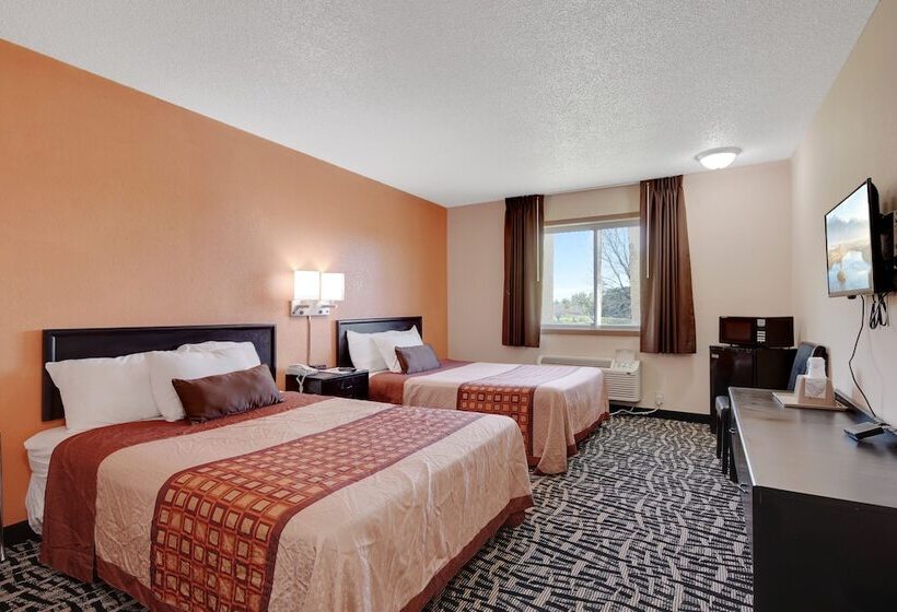 غرفه قياسيه سريرين مزدوجين, America S Quality Inn & Suites  Finlayson