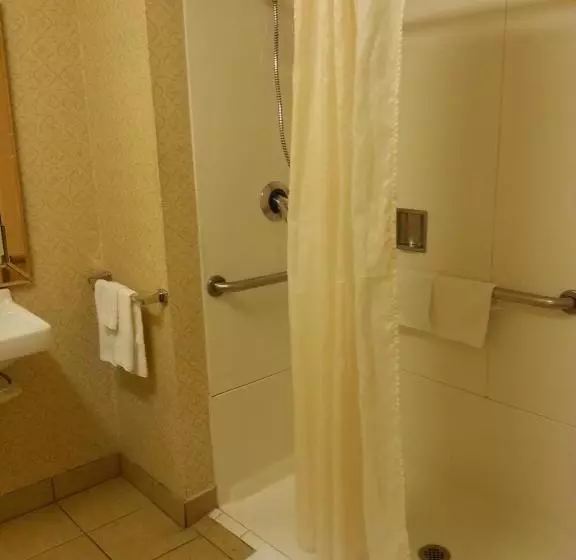 キングサイズベッドのスタンダードルーム, Americas Best Value Inn Westmorland