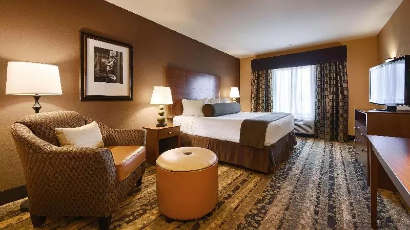 キングサイズベッドのスイートルーム, Best Western Plus Tupelo Inn & Suites
