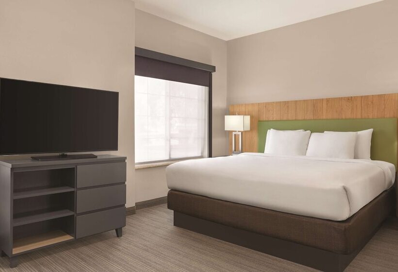 스위트, Spark By Hilton Redlands