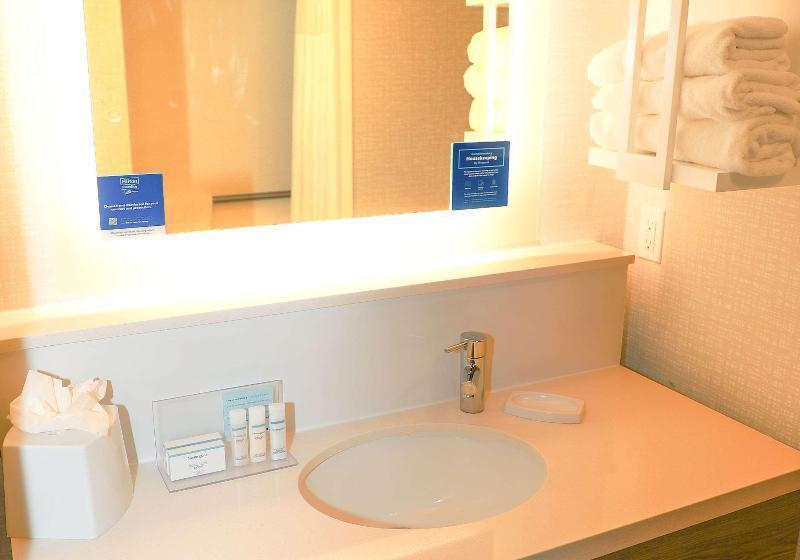 Büyük Çift Kişilik Yataklı Standart Oda, Courtyard By Marriott San Jose North/ Silicon Valley