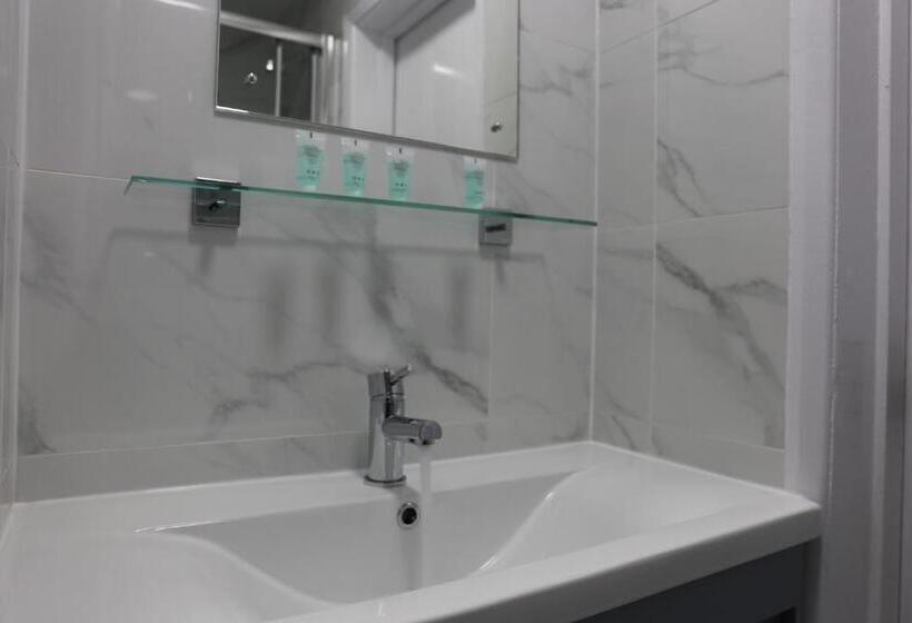 スタンダードルーム, Elstree Inn