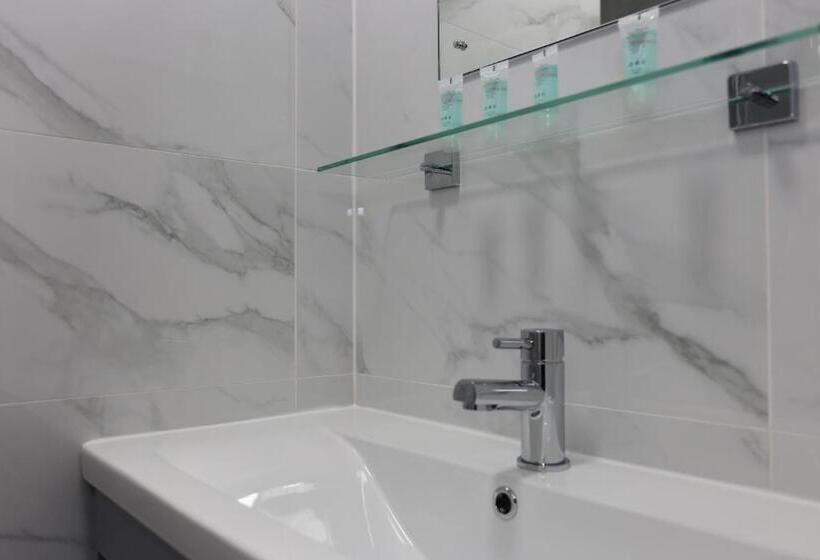 スタンダードルーム, Elstree Inn