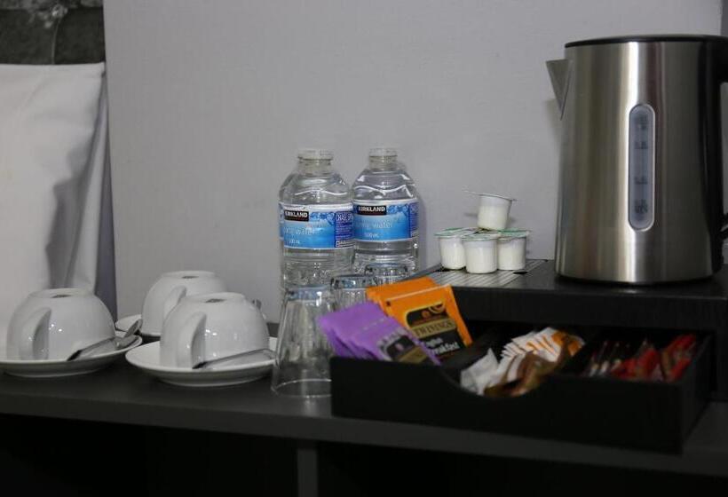 バスルーム共有のシングルスタンダード, Elstree Inn