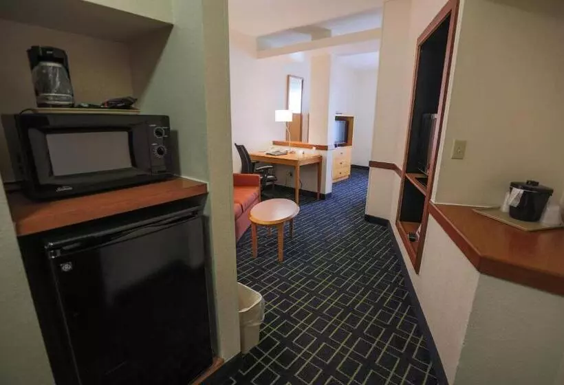 キングサイズベッドのスイートルーム, Comfort Inn & Suites